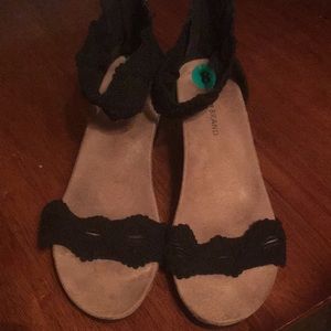 Lucky brand kaydyn black crochet wedge sandals